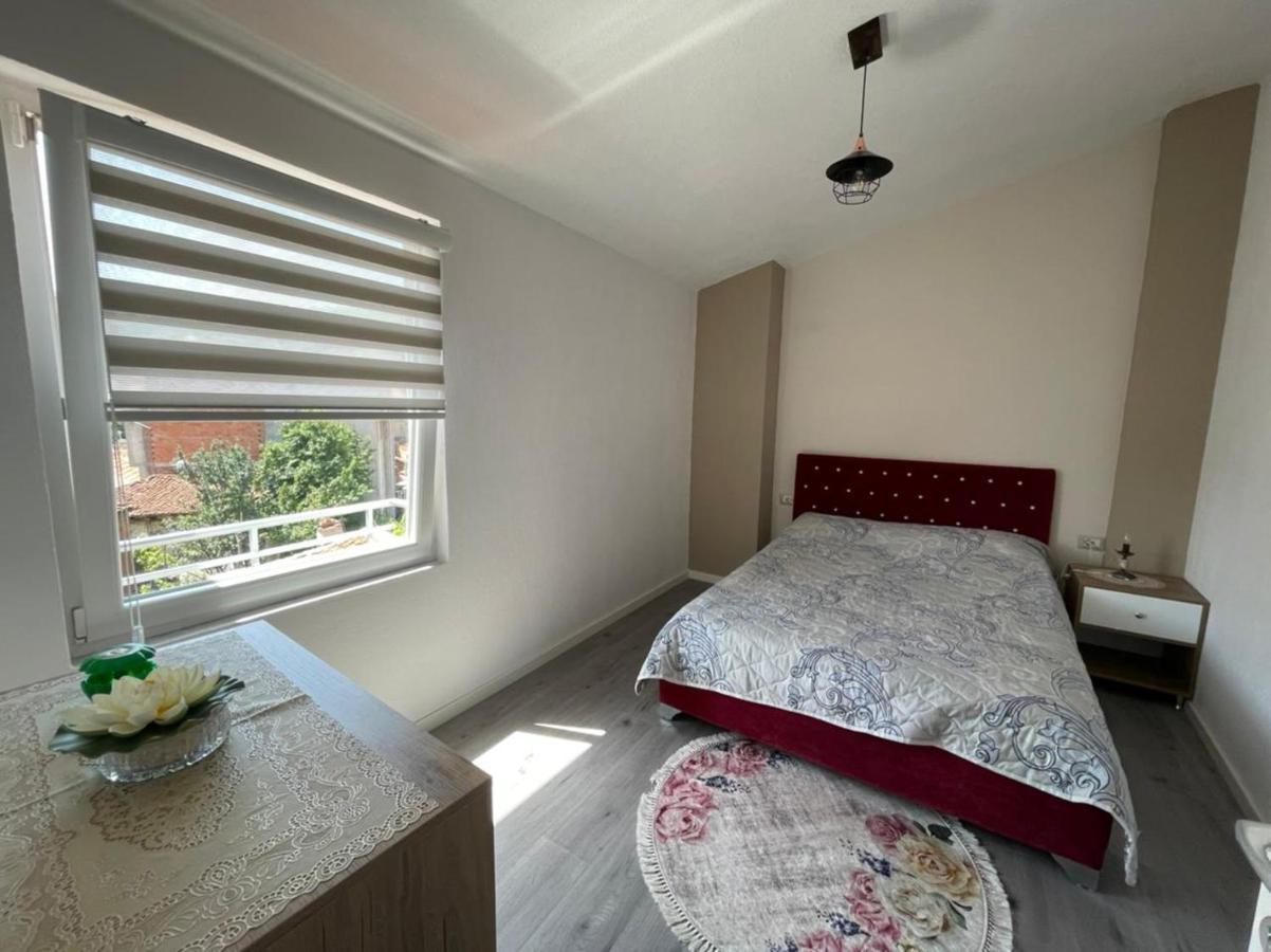 Vila Nikolla โปกราเดซ ภายนอก รูปภาพ
