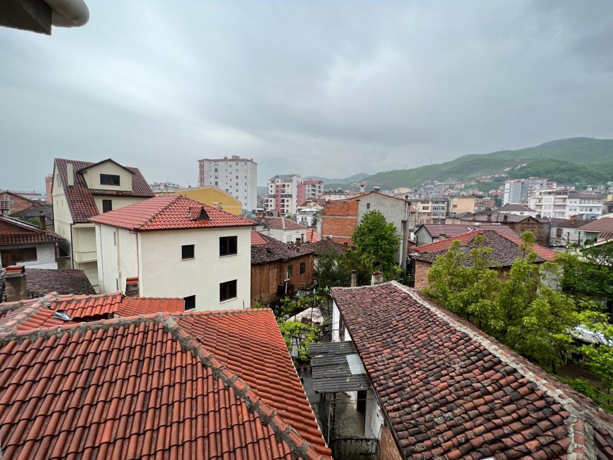 Vila Nikolla โปกราเดซ ภายนอก รูปภาพ